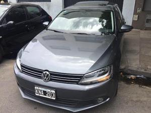 Volkswagen Vento 2.5 Luxury Tiptronic usado  kms