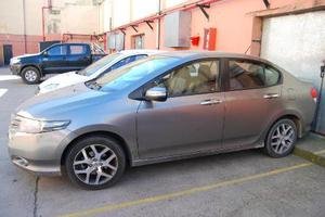 Honda City EXL AT usado  kms
