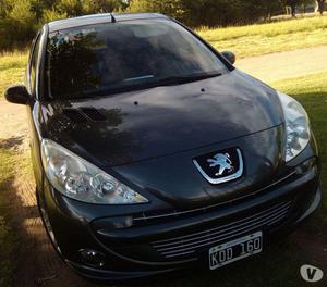 Se vende Peugeot 207 compact full  IMPECABLE!!!!
