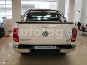 AMAROK HIGHLINE 4X2 DC  CV AUTOMATICA MY 17