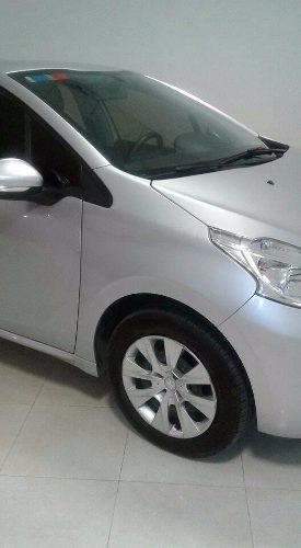 Peugetot 208 Allure  Excelente Estado