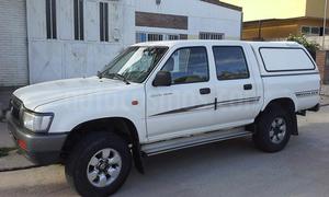 Toyota Hilux 3.0 4x2 DX DC