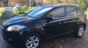 Ford Kuga ()