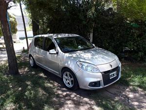 Vendo Renault Sandero  con Gnc