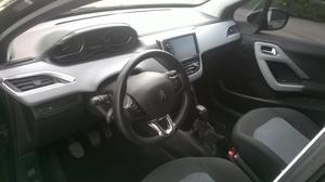 PEUGEOT 208 ALLURE CON NAVEGADOR 