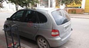 Renault Scenic ()