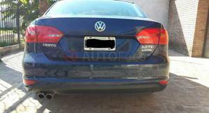 Volkswagen Vento ()