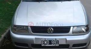 Volkswagen Polo ()