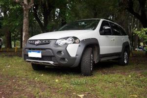 Fiat Palio Adventure Locker usado  kms