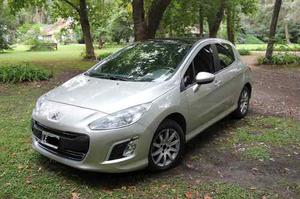 Peugeot Ptas. v Allure GPS (115cv)