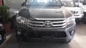 Toyota Hilux 2.8 4x2 SRV TDi DC