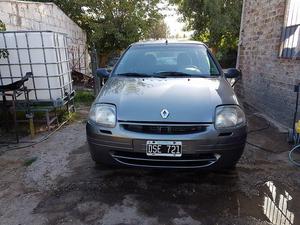 clio 1.6 nafta, mecanica y pintura exelente, listo para