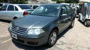 Volkswagen Bora 2.0 Trendline usado  kms