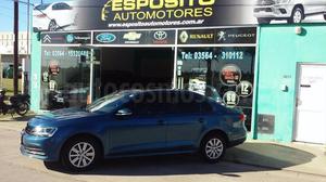 Volkswagen Vento 2.0 FSI Advance Summer Package