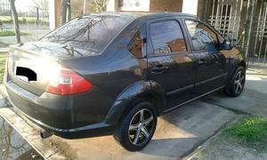 VENDO O PERMUTO FORD FIESTA MAX .