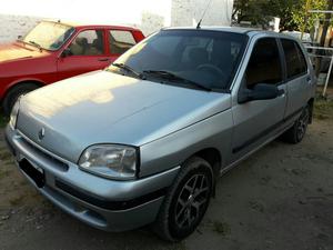 Renault Clio 98