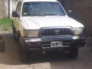 Toyota Hilux 3.0 D C/D 4x4 DX AA (L02)