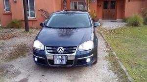 Volkswagen Vento 1.9 TDI Luxury Wood MT (105cv)