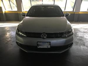 Volkswagen Vento 2.5 Luxury usado  kms