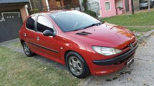 Peugeot 206 Premium 1.6 5p usado  kms