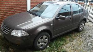 Volkswagen Bora 1.9 TDi Comfortline usado  kms