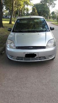 Ford Fiesta Ambiente usado  kms