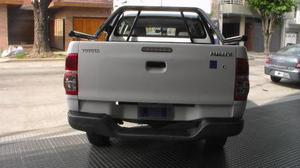 Toyota Hilux 2.5 4x4 DX DC usado  kms