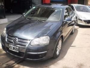 Volkswagen Vento 2.5 Luxury Tiptronic usado  kms