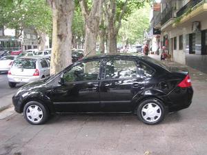 Ford Fiesta Max Ambiente Plus 1.6L usado  kms