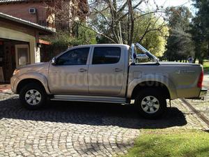 Toyota Hilux 3.0 4x4 SRV TDi DC Aut