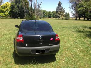 Renault Megane II v Luxe 132cv