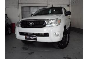 Toyota Hilux 2.5 D/c 4x4 Td Dx Pack, , Diesel