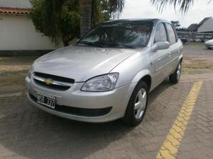 Chevrolet Classic LT usado  kms