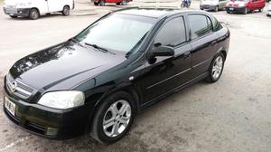 Vendo Astra Gls  Full. Titular.