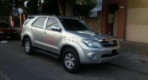 Toyota Hilux SW4