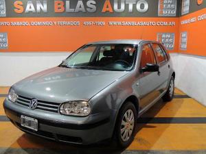 Volkswagen Golf 5P 1.6 Comfortline usado  kms