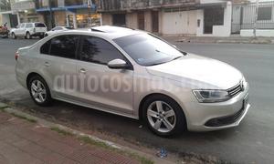 Volkswagen Vento 2.5 FSI Luxury (170Cv)