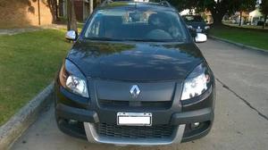 Renault Sandero Stepway v. Confort