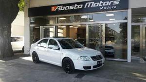 Volkswagen Bora 1.8T Highline MT Cuero (L07)