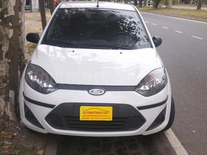 Ford Fiesta Max Edge Plus