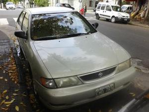 Nissan Sentra GXE usado  kms