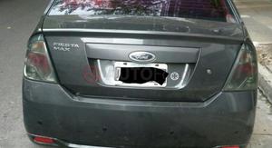 Ford Fiesta Max