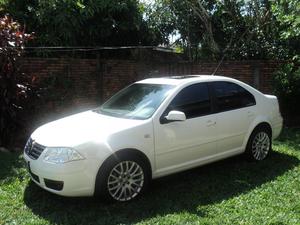 Bora 1.8 T. Modelo 