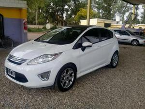 Fiesta Kinetic Desing Titanium