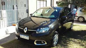 Sandero Privilege  con  km 6 meses de uso