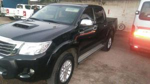VEDNO HILUX 3.0 4X2 SRV  KMS IMPECABLE