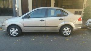 Ford Fiesta Max