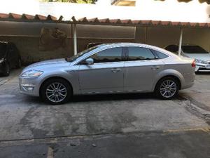 Ford Mondeo Ghia 2.3L AT usado  kms