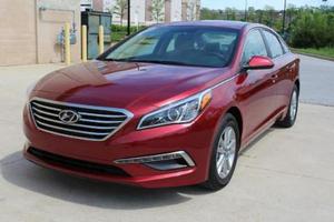 Hyundai Sonata Otra Versión usado  kms