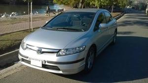 Honda Civic 1.8 LXS MT Sedán (140cv) (L06)